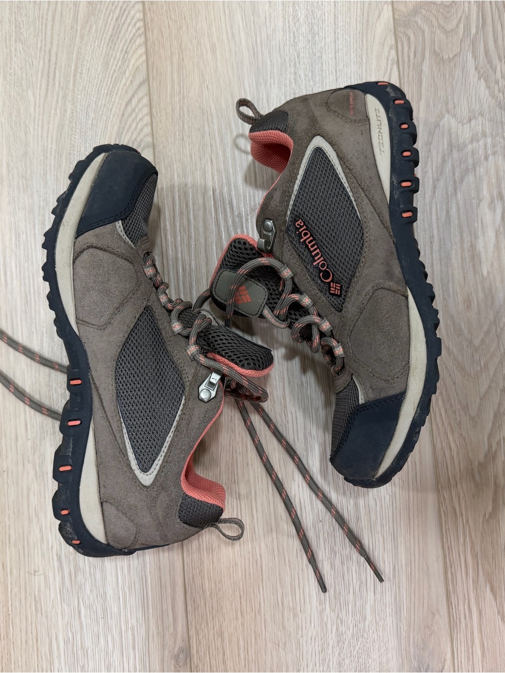 Columbia Women's Trail Hiking Shoes
